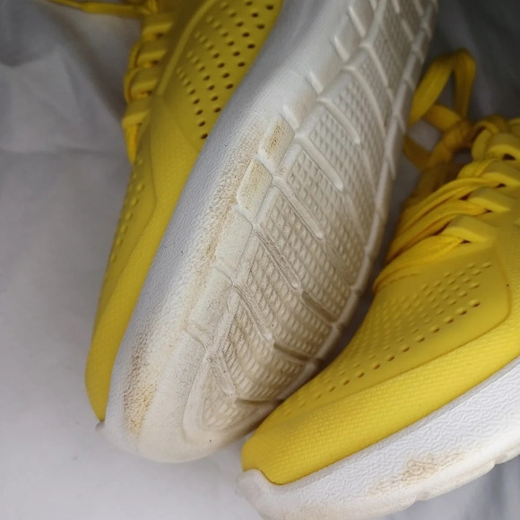 CROCS Kids Yellow Shoes - Picture 5 of 13